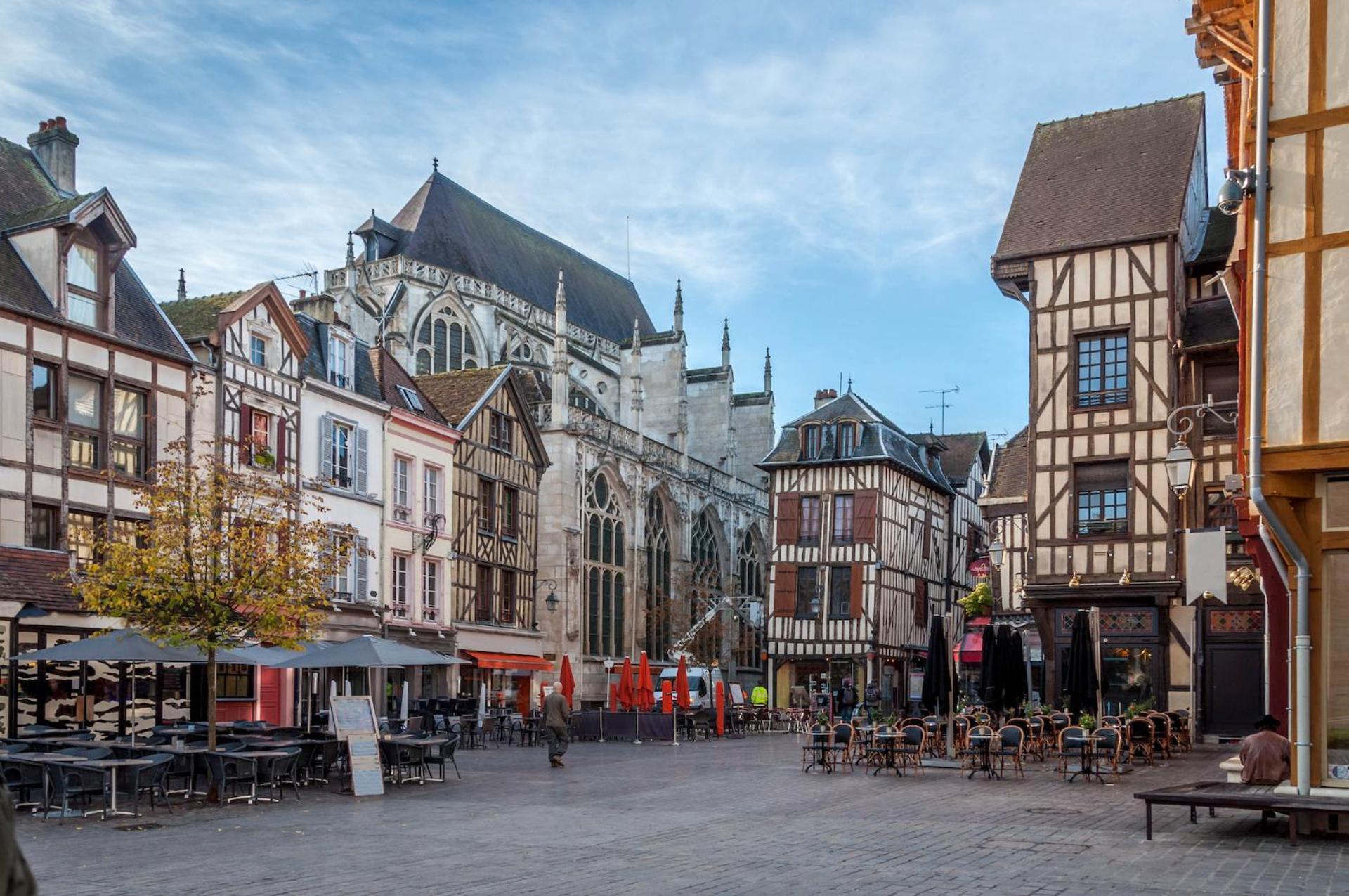 Spacieux & Lumineux Avec Smart Tv Et Wi-Fi Rapide Troyes Dış mekan fotoğraf